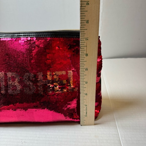 Victorias Secret Zip Pouch Bombshell All Over Sequins Hot Pink Rare Cosmetic Bag - Picture 5 of 6